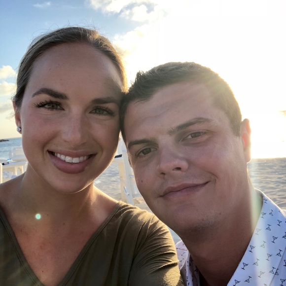 Meet your Posher, Devan - Picture 3 of 5